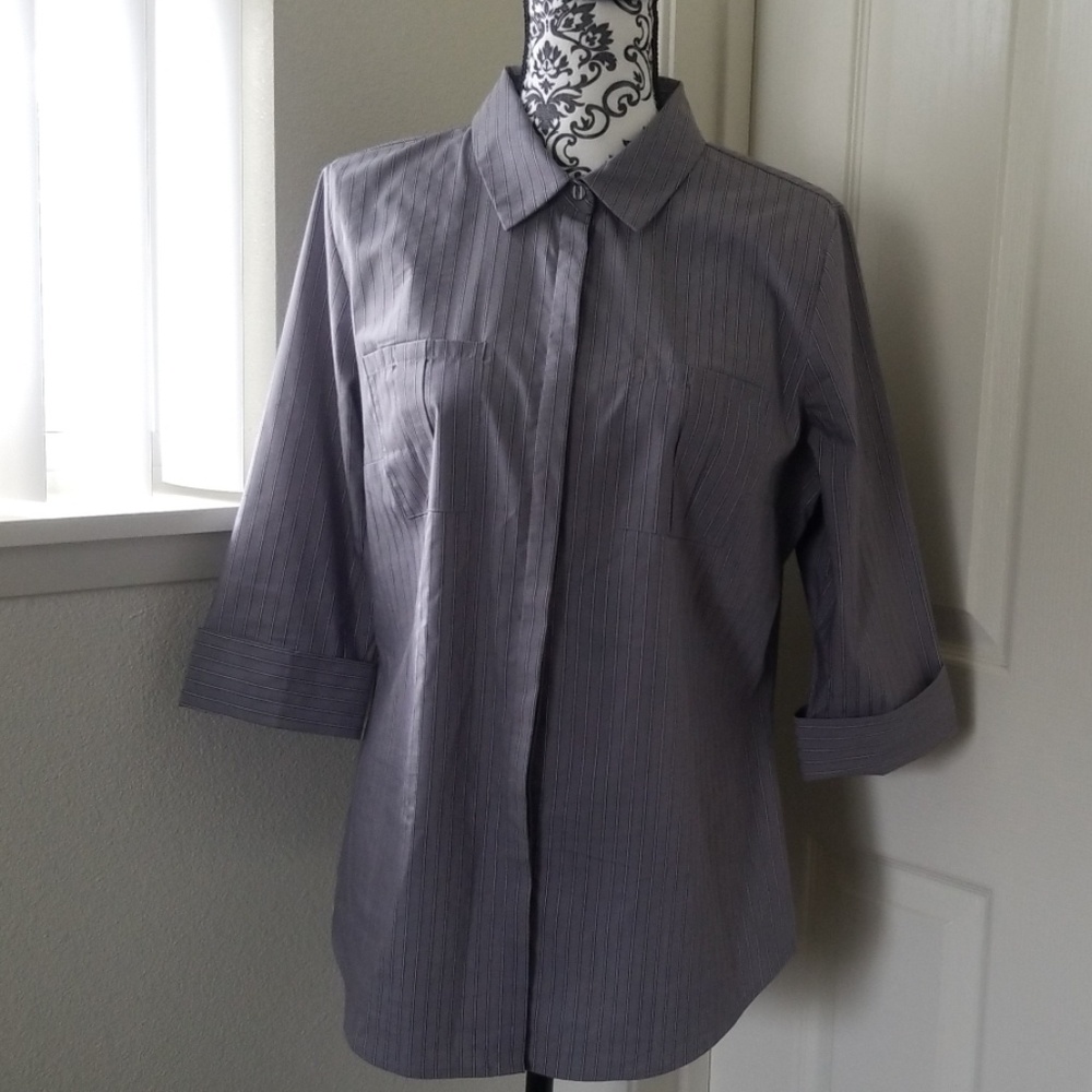 3/4 Sleeve button up top
